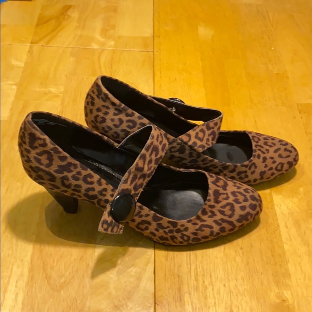 Jaclyn Smith Animal Print Mary Jane Pumps